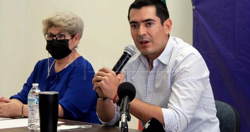 La gente no cree en "soluciones" si cuando abre la llave no sale agua: Rigo Mares