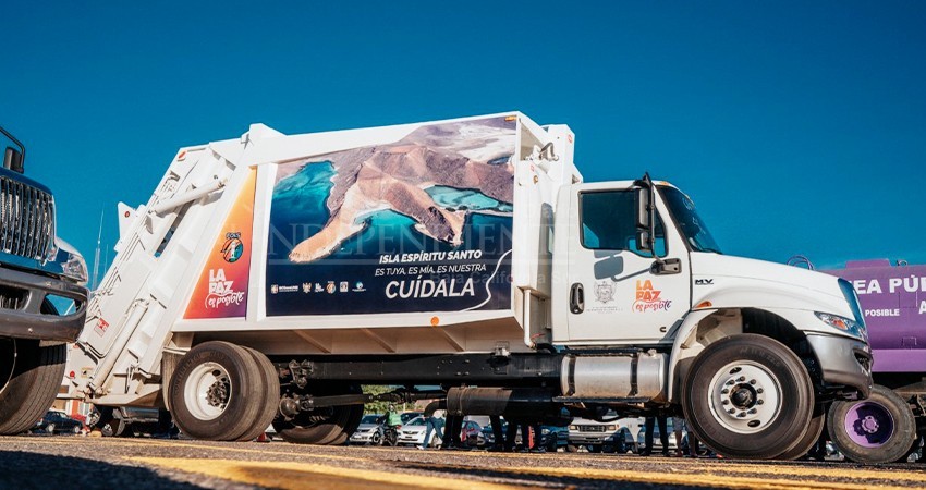 Se “peleaban” Todos Santos y Pescadero por camión recolector: Regidor