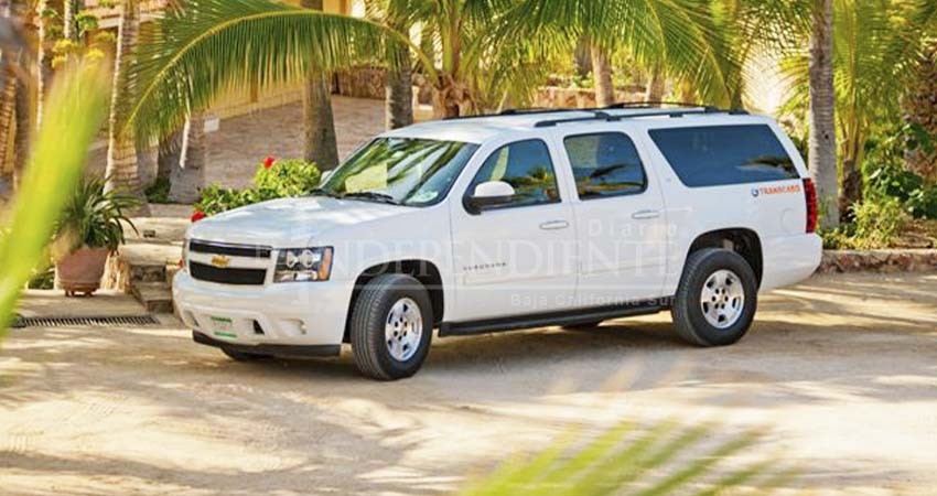 Enfrenta Los Cabos "pirataje” desmedido de transportadoras turísticas