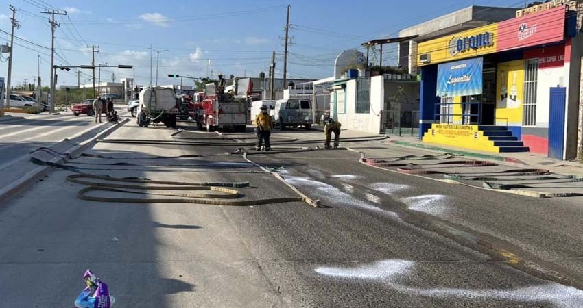 Derrame de aceite mantiene cerrada vialidad de CSL por más de 4hrs