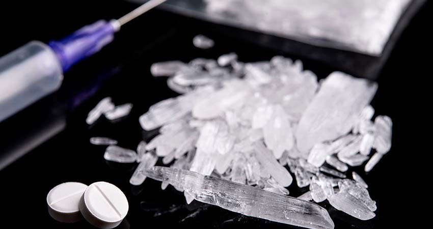 FGR: Vinculan a proceso a dos hombres, por posesión de metanfetamina en La Paz