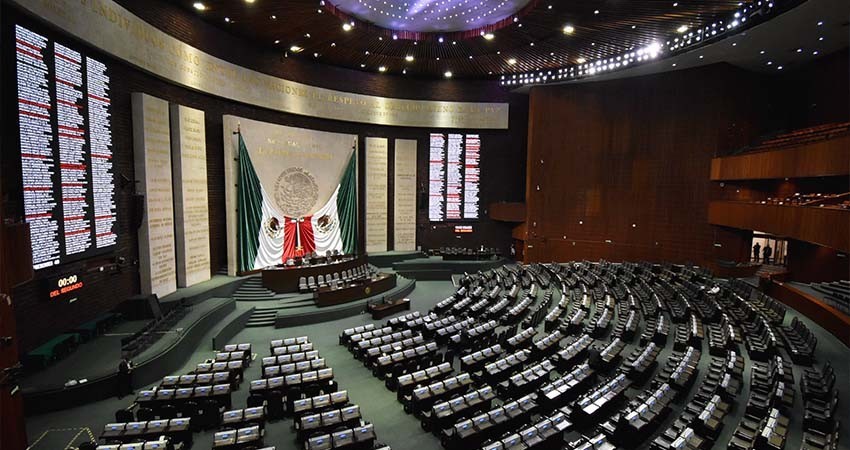 AMEXME BCS con legisladores en iniciativas favorables para empresarias