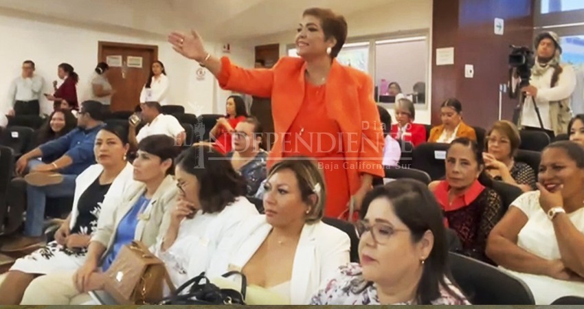 Rompen el dialogo legisladoras y parlamentarias en el congreso local