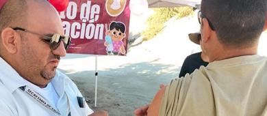 Realizan jornadas extramuros de vacunación en Los Cabos