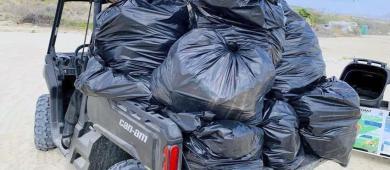 Retiran más de mil 327 toneladas de residuos en playas de Los Cabos durante 2025