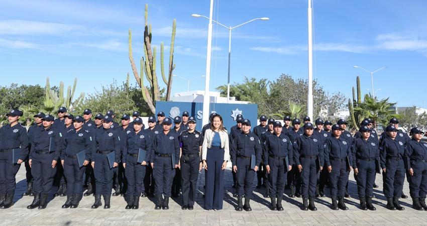 Incorporan 41 nuevos policías municipales a La Paz