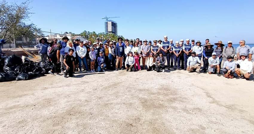Participa Gobierno Municipal de La Paz en la jornada de limpieza “Ola Azul”