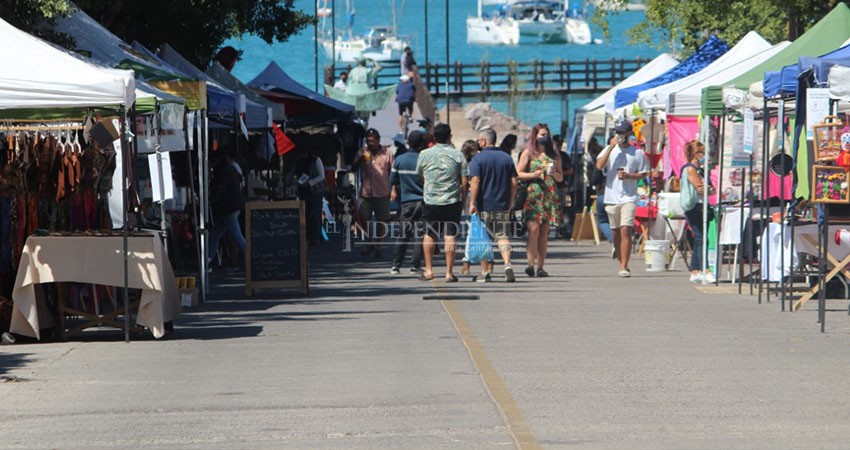 Ayto La Paz amenaza con despojar a locatarios del Mercado Orgánico Artesanal