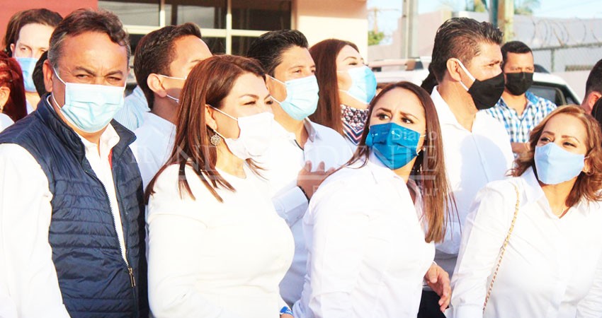 Ausentes los protocolos de salud, en el registro Lupita Saldaña por la alcaldía de Los Cabos 