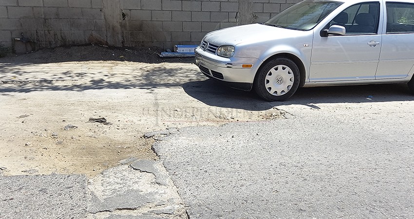 Destruída calle Barracuda por reparaciones incompletas