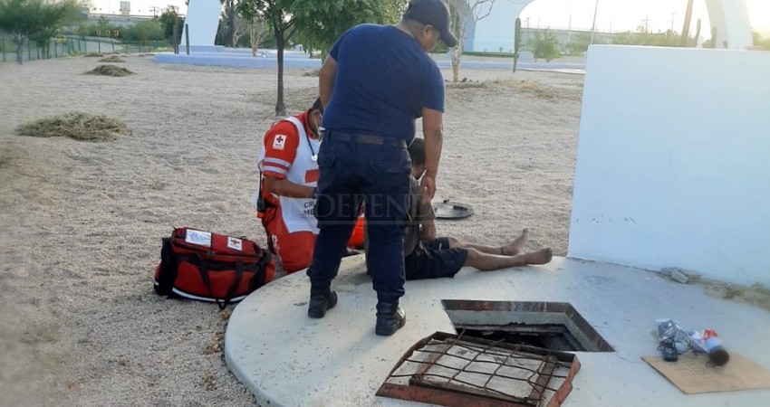 Cayó a una cisterna el domingo; lo sacaron el lunes     