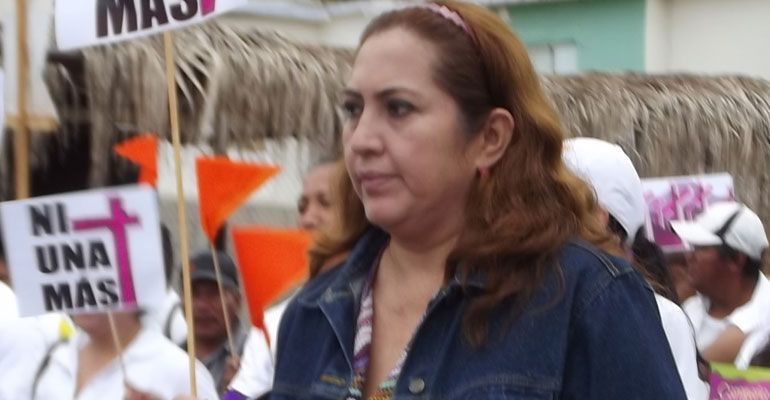 Marchan enfermeros para exigir no se degrade su profesión a oficio