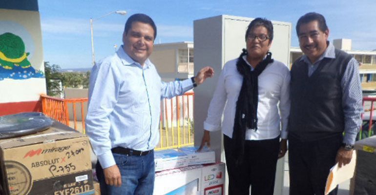 SEP entregó 350 mil pesos en equipamiento a escuelas de Los Cabos