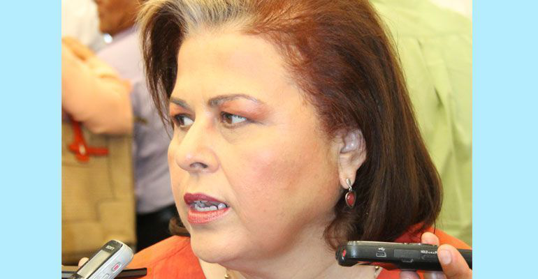 Acepta Esthela Ponce propuesta del PRI; Será diputada federal Acepta Esthela Ponce propuesta del PRI; Será diputada federal