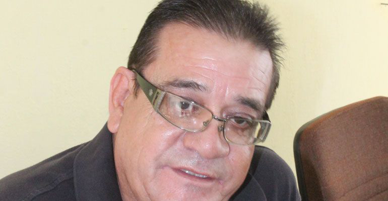 Desbandada del PRI fortalece a las izquierdas: Alfredo Porras