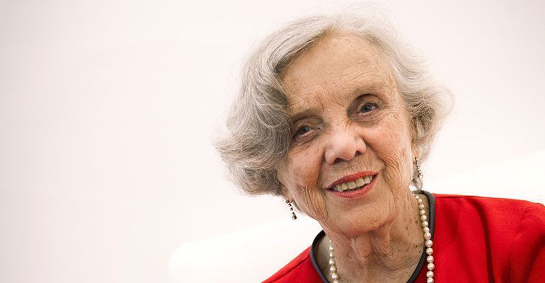 Las redes sociales son un arma de doble filo: Poniatowska