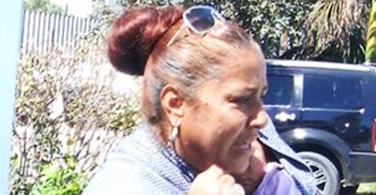 Madre de reo denuncia agresiones físicas en contra de su hijo; amenaza con hacer huelga de hambre Madre de reo denuncia agresiones físicas en contra de su hijo; amenaza con hacer huelga de hambre