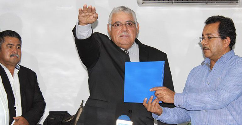 Tomó posesión Antonio Ojeda Molina como nuevo presidente municipal de Comondú Tomó posesión Antonio Ojeda Molina como nuevo presidente municipal de Comondú