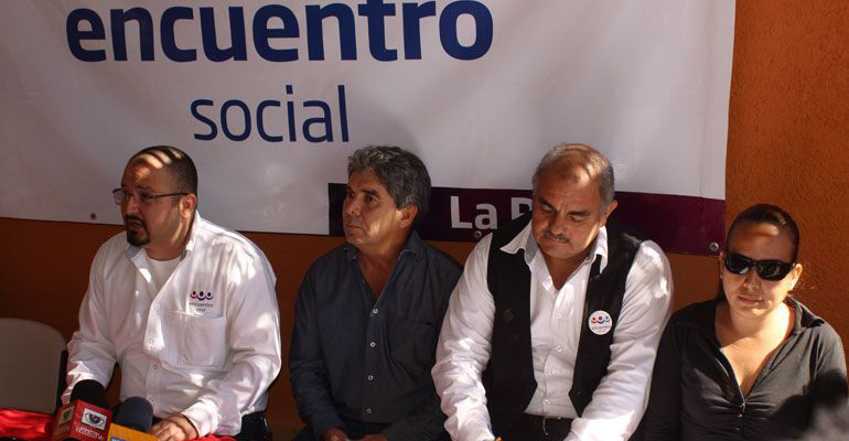 Asegura el PES que el PAN y el PRI los acosan para forzar la candidatura en común Asegura el PES que el PAN y el PRI los acosan para forzar la candidatura en común
