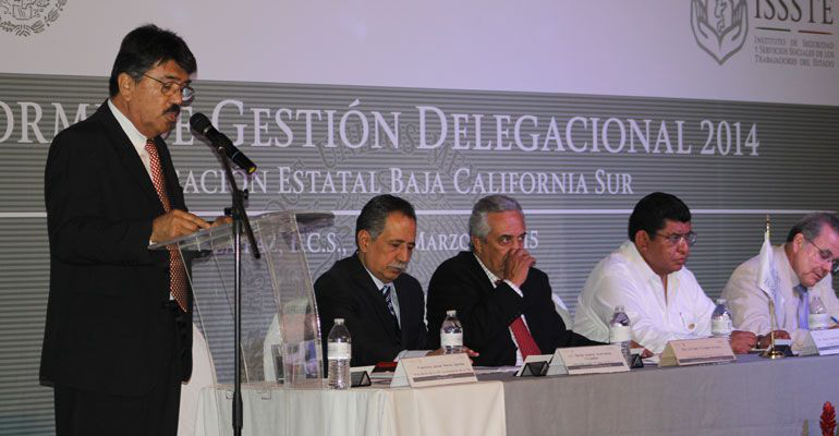 Presenta Martínez Mora informe de labores del ISSSTE y después deja el cargo Presenta Martínez Mora informe de labores del ISSSTE y después deja el cargo