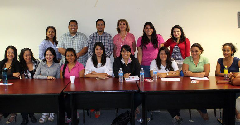 Instruyen a universitarios en educación financiera Instruyen a universitarios en educación financiera