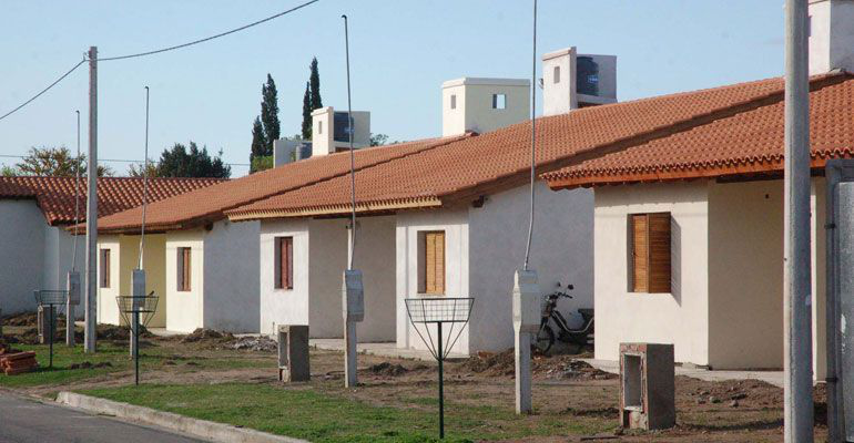 SEDATU y Coahuila entregan casas a familias de escasos recursos SEDATU y Coahuila entregan casas a familias de escasos recursos