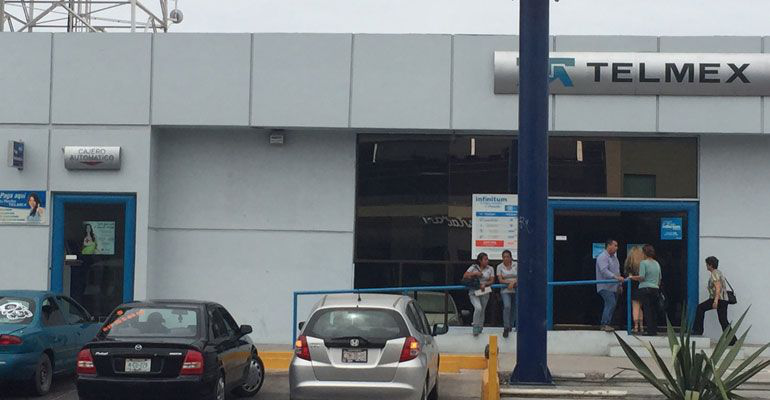 Cajeros “automáticos” de TELMEX retienen el cambio a sus clientes