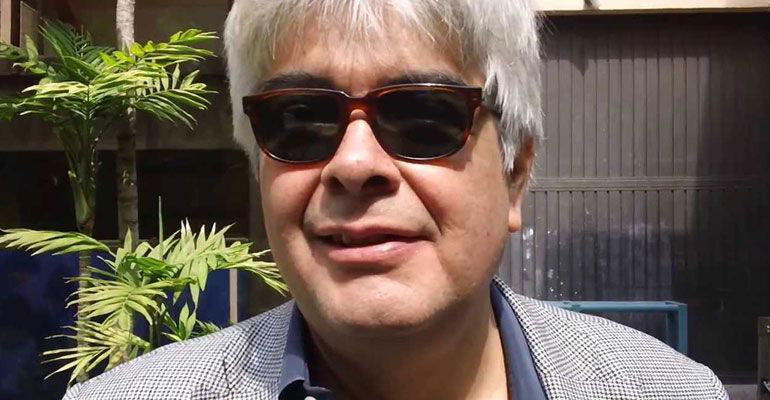 Alumnos toman el CUEC; denuncian abuso de poder