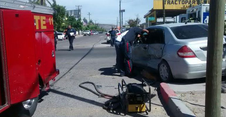 ¡Por pasarse el alto mandó a un hombre al hospital! ¡Por pasarse el alto mandó a un hombre al hospital!