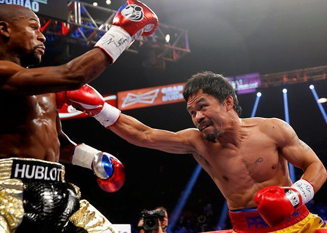 Pacquiao asegura que ganó y que peleó con el hombro lesionado