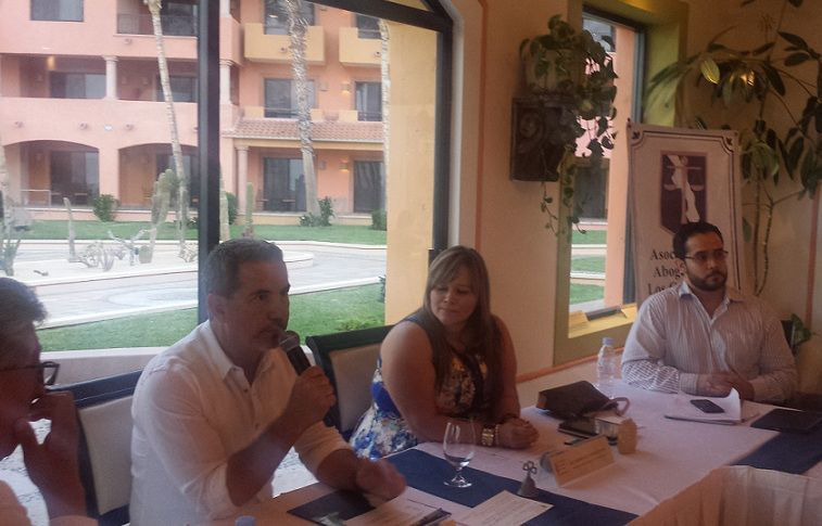 Asociación de Abogados de Los Cabos se reúne con candidatos a alcalde