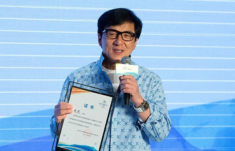 Jackie Chan funda su propia escuela de actores en China Jackie Chan funda su propia escuela de actores en China