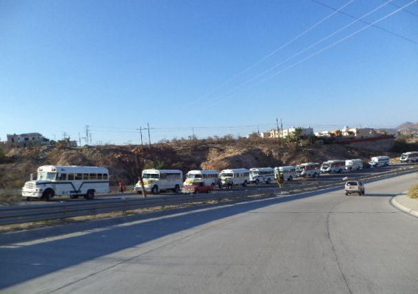 Transporte público alterado por cierres de campaña provoca molestia a la ciudadanía