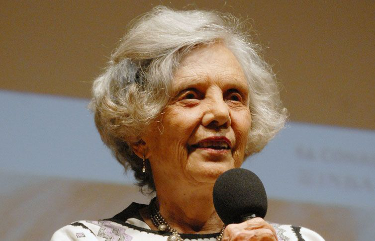 Honran a Elena Poniatowska en Bellas Artes Honran a Elena Poniatowska en Bellas Artes