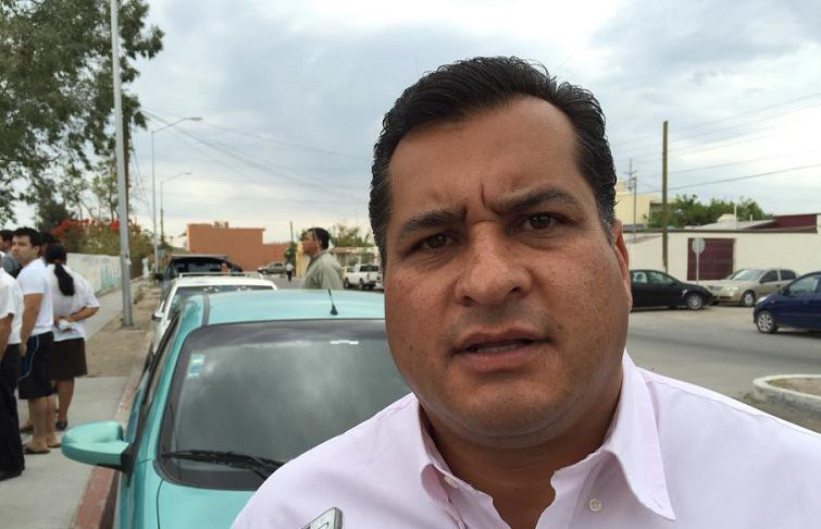 Aunque pierda seguiré trabajando por la gente: Saul Gonzalez