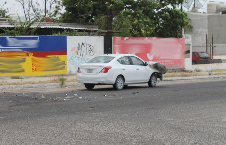Domingo de votaciones y choques; accidente en Santos Degollado manda a una mujer al hospital Domingo de votaciones y choques; accidente en Santos Degollado manda a una mujer al hospital