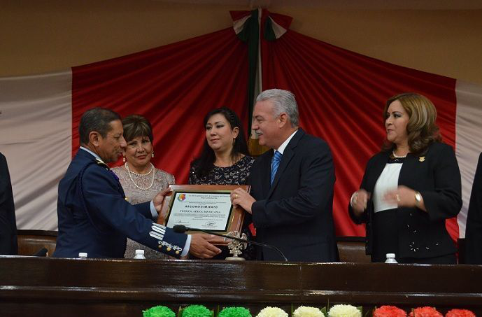 Reconocimiento del Gobierno del Estado a la Fuerza Aérea Mexicana Reconocimiento del Gobierno del Estado a la Fuerza Aérea Mexicana