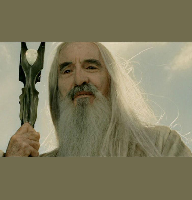 Por problemas respiratorios muere Christopher Lee