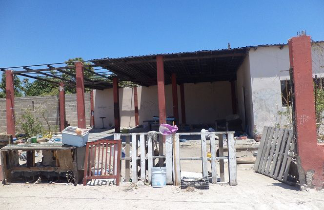 Subestación de bomberos se ha convertido en un basurero municipal