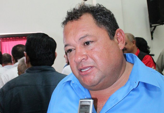 Defiende el dirigente del PRS concesión del alumbrado público de La Paz Defiende el dirigente del PRS concesión del alumbrado público de La Paz