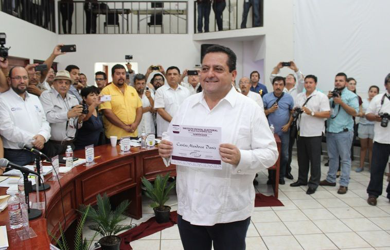 Recibe Mendoza Davis constancia de mayoría como nuevo gobernador de BCS Recibe Mendoza Davis constancia de mayoría como nuevo gobernador de BCS