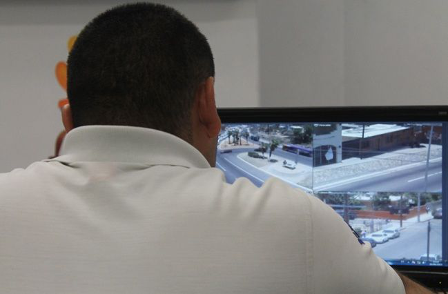 Videocámaras vigilan principales sitios y vialidades de la cabecera municipal las 24 horas: C2 Videocámaras vigilan principales sitios y vialidades de la cabecera municipal las 24 horas: C2