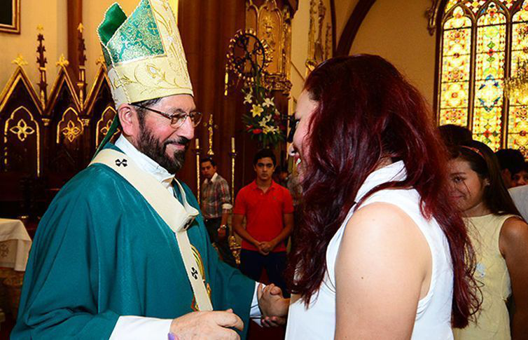 Arzobispo pide perdón por decir que madres solteras son epidemia Arzobispo pide perdón por decir que madres solteras son epidemia
