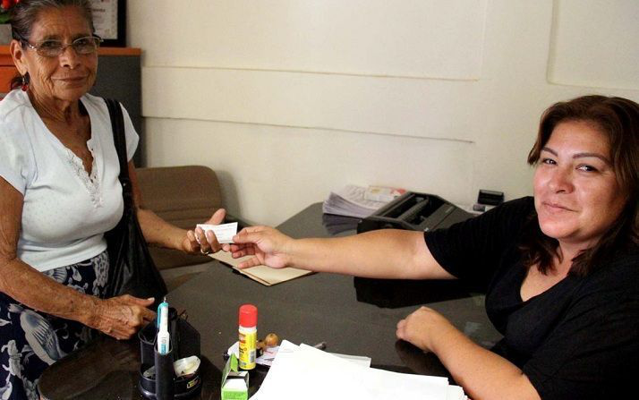 Realiza Sistema DIF Los Cabos entrega de credenciales INAPAM Realiza Sistema DIF Los Cabos entrega de credenciales INAPAM