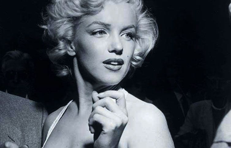 Compran la placa de la tumba de Marilyn Monroe