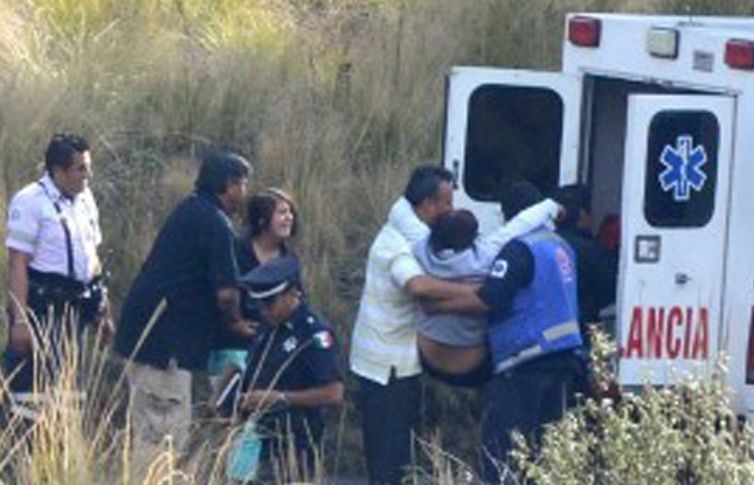 Choca pipa con ácido fosfórico en Michoacán; hay 2 muertos