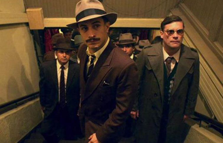 Difunden imagen de Gael García en la cinta 'Neruda'