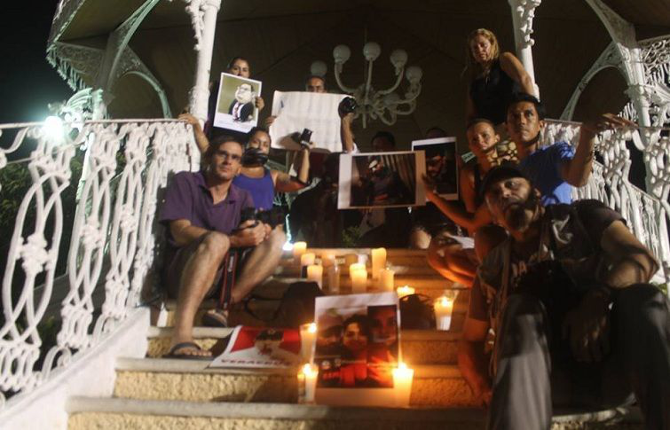 Comunicadores cabeños condenan el asesinato del fotoperiodista Rubén Espinoza