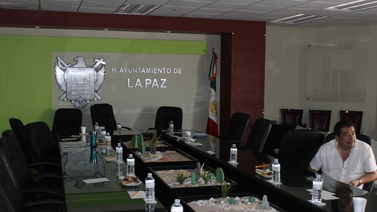 Regidores exigen que Alcalde acuda a las sesiones de Cabildo Regidores exigen que Alcalde acuda a las sesiones de Cabildo