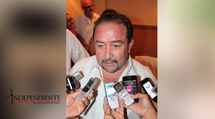 El Ayuntamiento dice estar atento al tema del derrame de combustible en playa Chileno